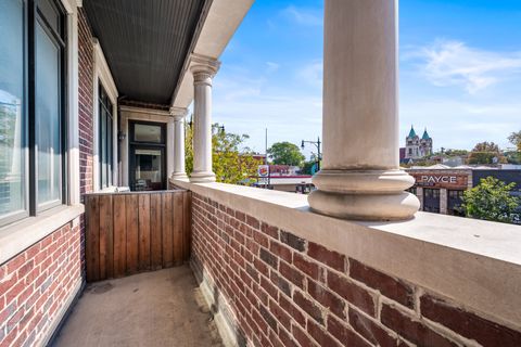 Tiny photo for 2401 N Janssen Avenue #203, Chicago, IL 60614 (MLS # 12489323)