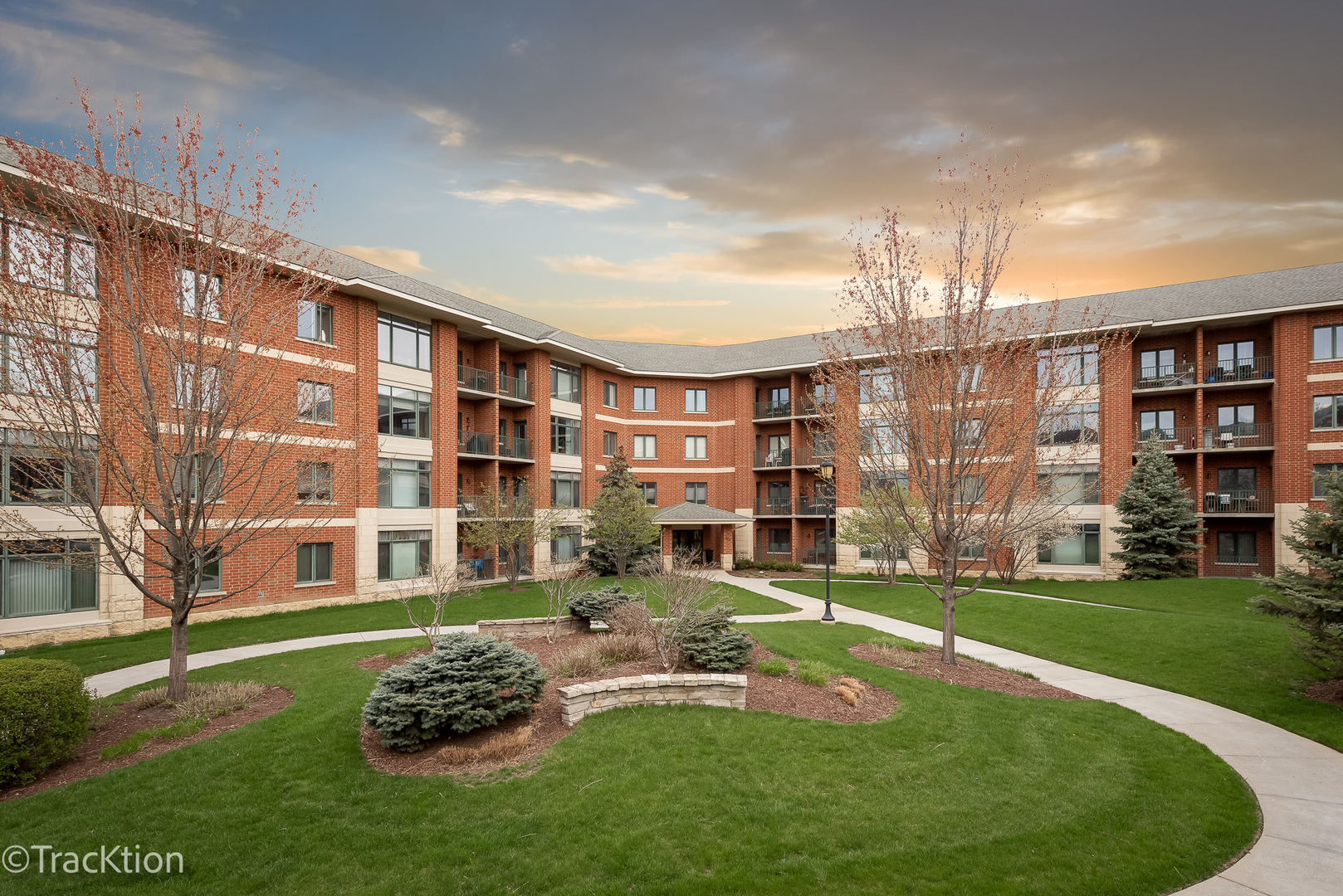 View Lombard, IL 60148 condo