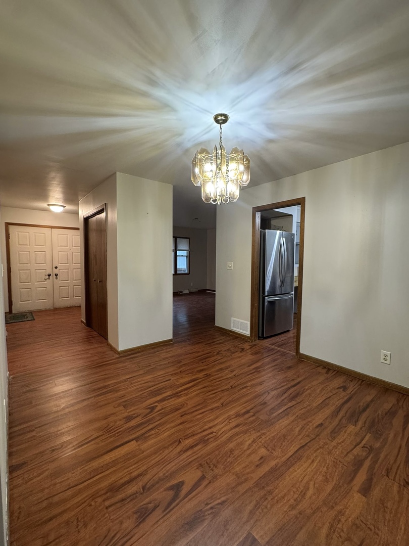 437 W Hillcrest Drive