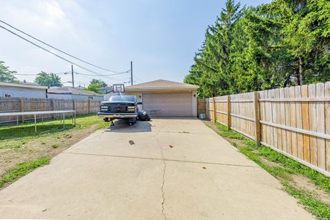 Tiny photo for 7747 W 62nd Street, Summit, IL 60501 (MLS # 12478356)