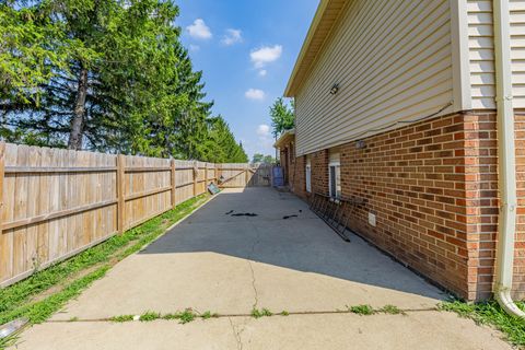 Tiny photo for 7747 W 62nd Street, Summit, IL 60501 (MLS # 12478356)