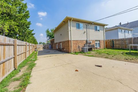 Tiny photo for 7747 W 62nd Street, Summit, IL 60501 (MLS # 12478356)