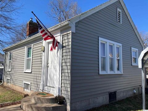 Photo of 2415 Larch RD Rd, Quincy, IL 62301 (MLS # 12589942)