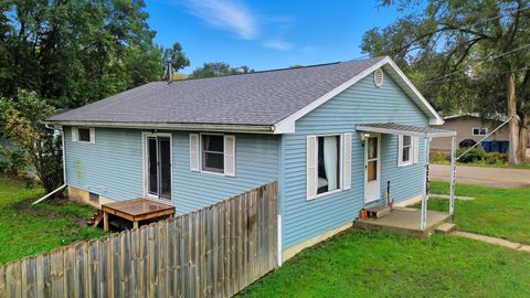 Tiny photo for 2020 W 4th Street, Dixon, IL 61021 (MLS # 12497259)
