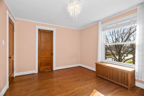Tiny photo for 732 S Kenilworth Avenue, Oak Park, IL 60304 (MLS # 12592045)