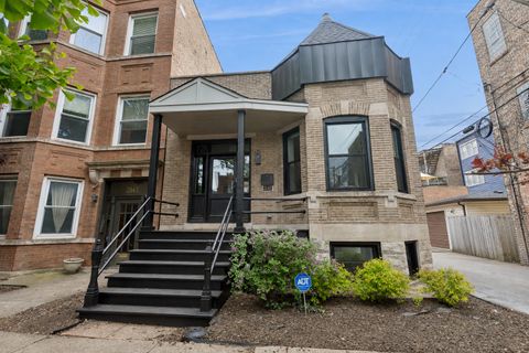 Photo of 2147 W Thomas Street, Chicago, IL 60622 (MLS # 12639307)