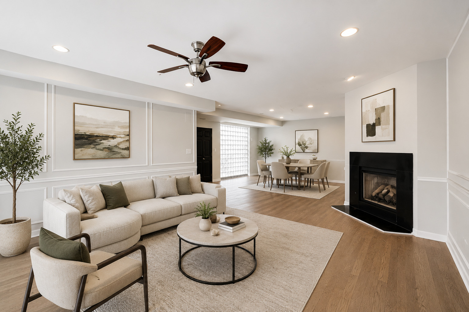 308 W Evergreen Avenue 2