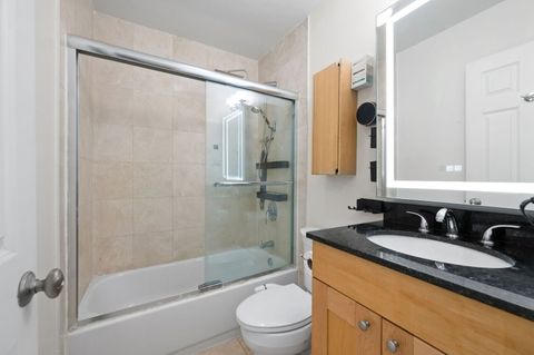 Tiny photo for 450 W Briar Place #3J, Chicago, IL 60657 (MLS # 12416318)