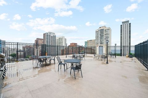Tiny photo for 450 W Briar Place #3J, Chicago, IL 60657 (MLS # 12416318)
