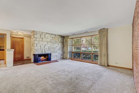 Tiny photo for 1401 Park Ridge Boulevard, Park Ridge, IL 60068 (MLS # 12514100)