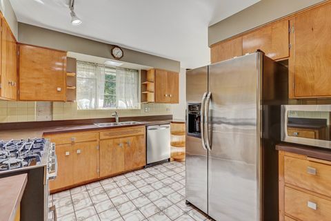 Tiny photo for 1401 Park Ridge Boulevard, Park Ridge, IL 60068 (MLS # 12514100)