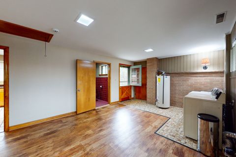 Tiny photo for 1401 Park Ridge Boulevard, Park Ridge, IL 60068 (MLS # 12514100)