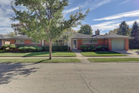 Tiny photo for 1401 Park Ridge Boulevard, Park Ridge, IL 60068 (MLS # 12514100)