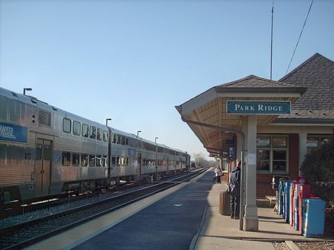 Tiny photo for 1401 Park Ridge Boulevard, Park Ridge, IL 60068 (MLS # 12514100)