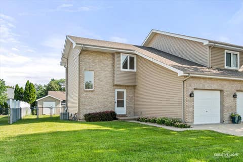 Tiny photo for 411 Elm Street #A, Yorkville, IL 60560 (MLS # 12716080)