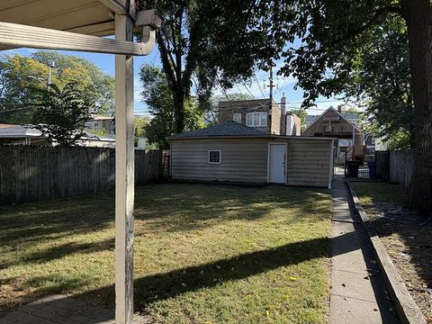 Tiny photo for 7711 S Champlain Avenue, Chicago, IL 60619 (MLS # 12493725)