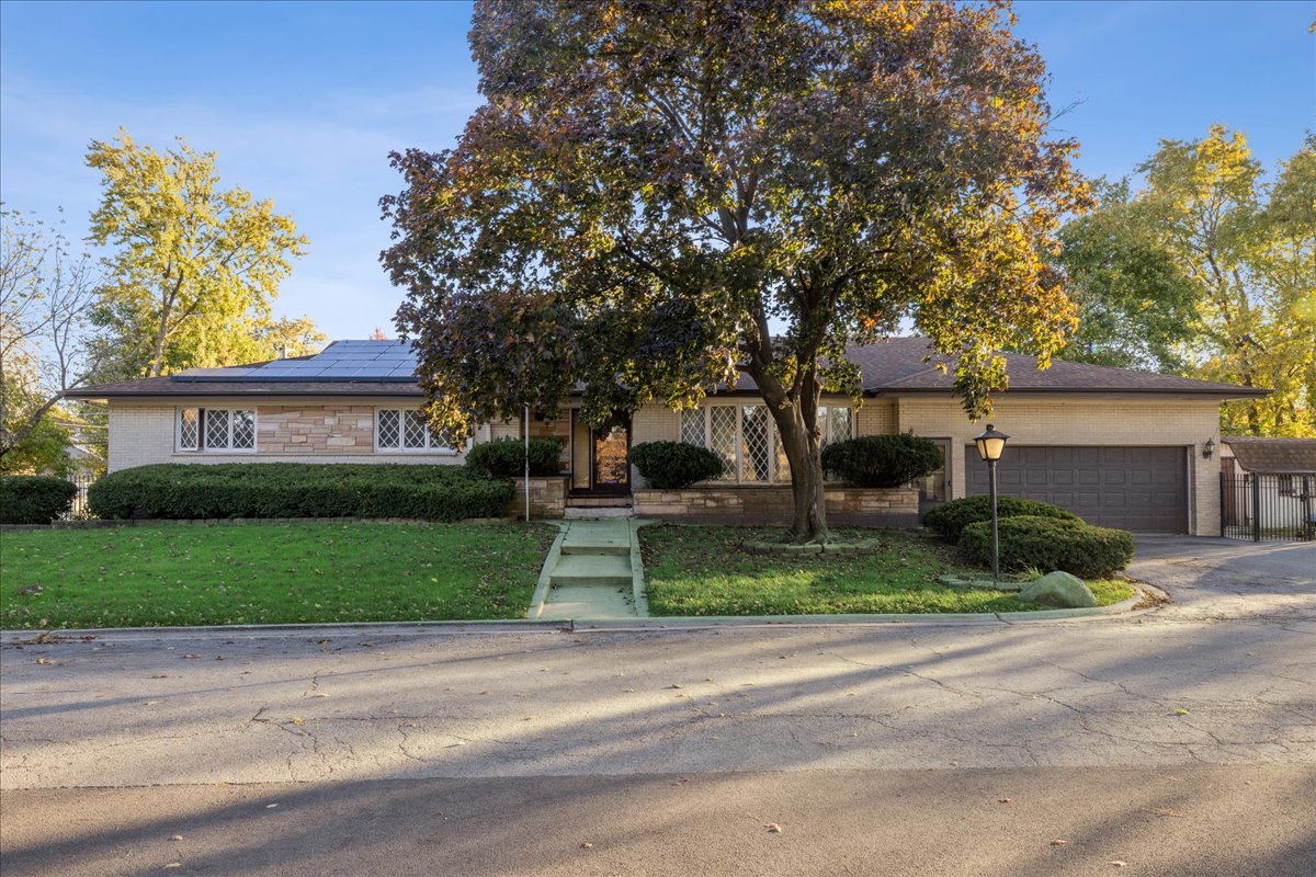 Franklin Park, Illinois 60131, United States, 3 Bedrooms Bedrooms, ,4 BathroomsBathrooms,Residential,Active,257002