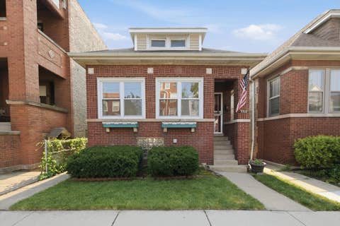 Photo of 3316 N Ridgeway Avenue, Chicago, IL 60618 (MLS # 12715656)