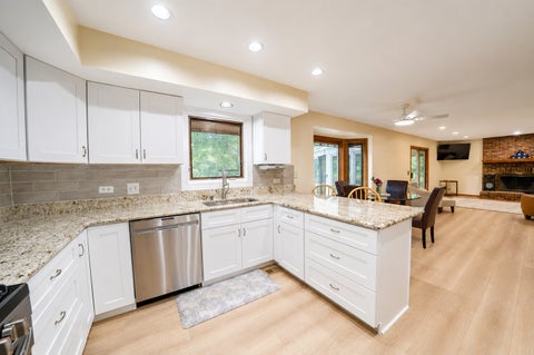 Tiny photo for 6 Heather Lane, Hawthorn Woods, IL 60047 (MLS # 12737988)