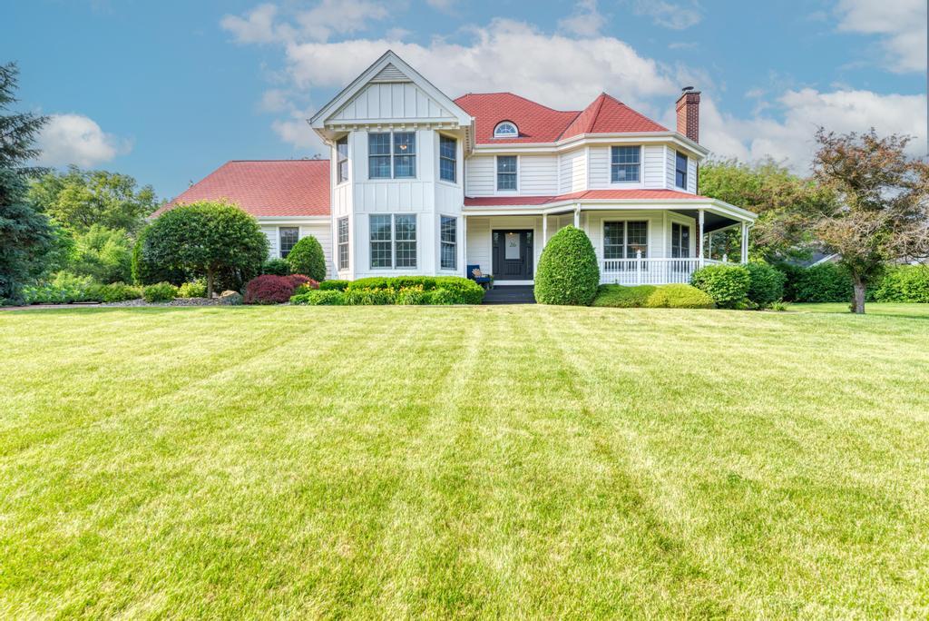 26 Carriage House Lane