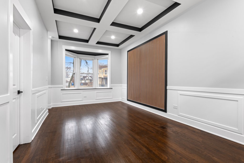 4820 W Ferdinand Street