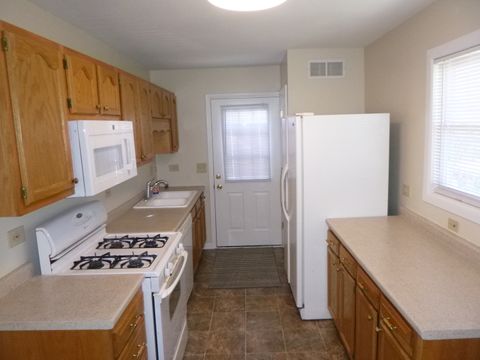 Tiny photo for 30 Aspen Lane, Carpentersville, IL 60110 (MLS # 12616482)