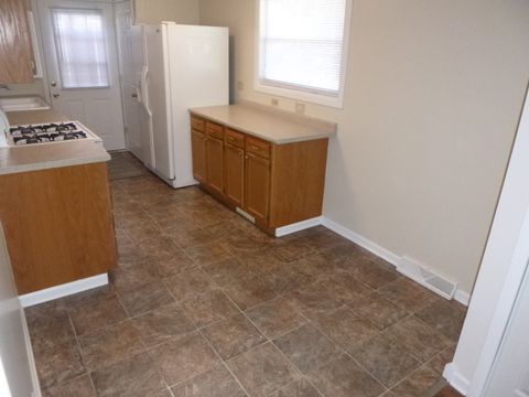 Tiny photo for 30 Aspen Lane, Carpentersville, IL 60110 (MLS # 12616482)