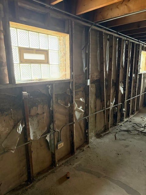 Tiny photo for 8016 Natchez Avenue, Burbank, IL 60459 (MLS # 12745954)