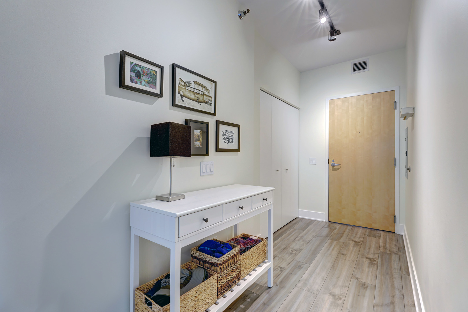 125 S GREEN Street 705A