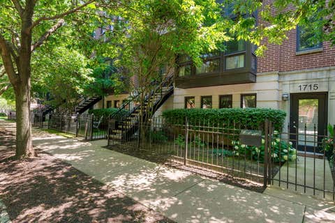 Photo of 1715 W George Street, Chicago, IL 60657 (MLS # 12697731)