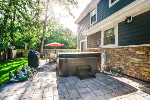 Tiny photo for 2759 Royal Drive, Northbrook, IL 60062 (MLS # 12700962)