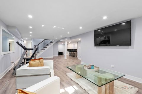 Tiny photo for 2759 Royal Drive, Northbrook, IL 60062 (MLS # 12700962)