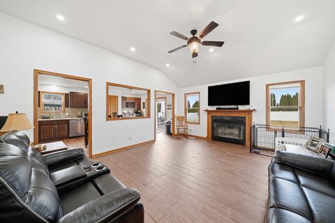 Tiny photo for 2356 N 4060th Road, Sheridan, IL 60551 (MLS # 12589224)