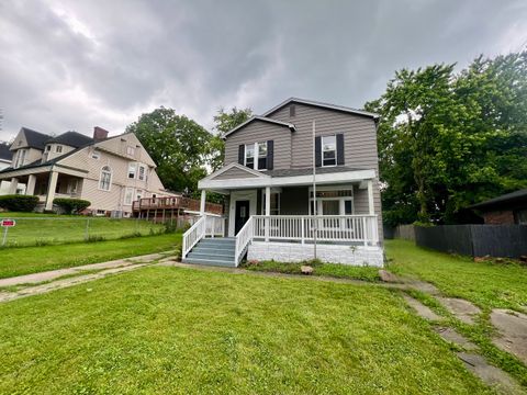 Photo of 437 Powers Lane, Decatur, IL 62522 (MLS # 12388271)