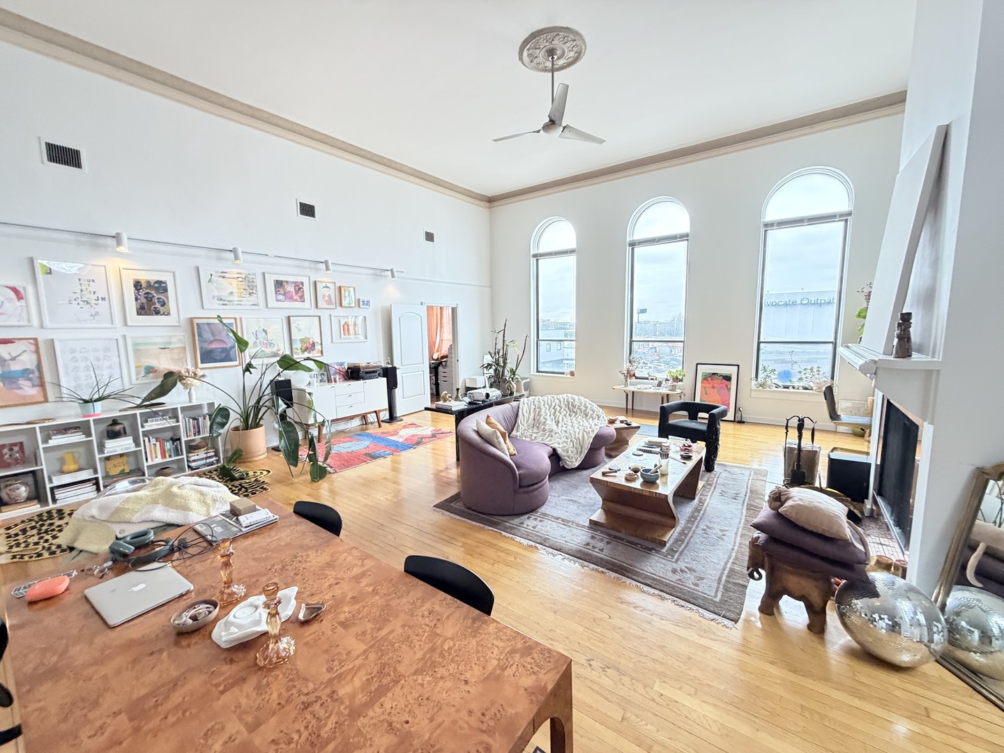 2129 N Southport Avenue 3B