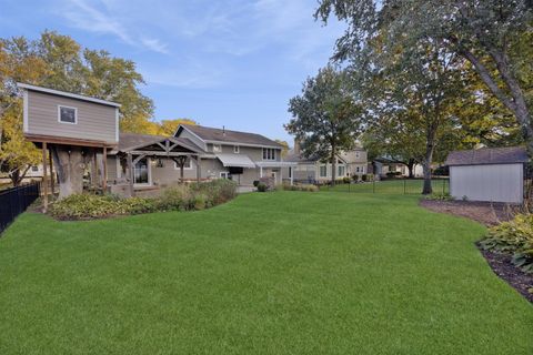 Tiny photo for 1116 HIDDEN SPRING Drive, Naperville, IL 60540 (MLS # 12515708)