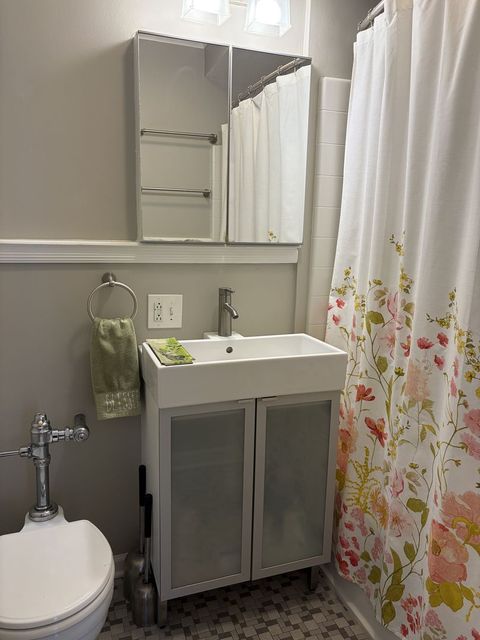 Tiny photo for 2242 Sherman Avenue #2, Evanston, IL 60201 (MLS # 12611504)