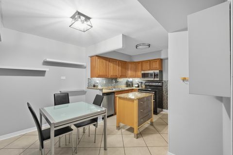 Tiny photo for 2312 Hyde Court, Schaumburg, IL 60194 (MLS # 12629392)