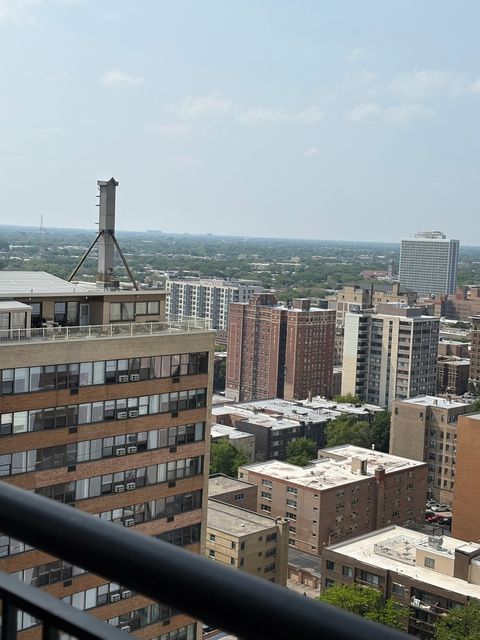 Tiny photo for 6007 N Sheridan Road #24H, Chicago, IL 60660 (MLS # 12462752)