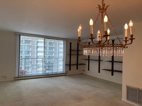 Tiny photo for 6007 N Sheridan Road #24H, Chicago, IL 60660 (MLS # 12462752)
