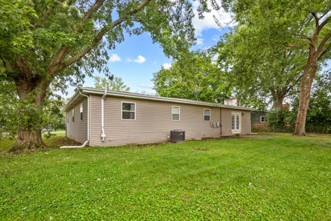 Tiny photo for 110 Bay Road, McHenry, IL 60051 (MLS # 12734053)