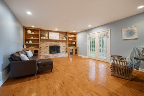 Tiny photo for 110 Bay Road, McHenry, IL 60051 (MLS # 12734053)