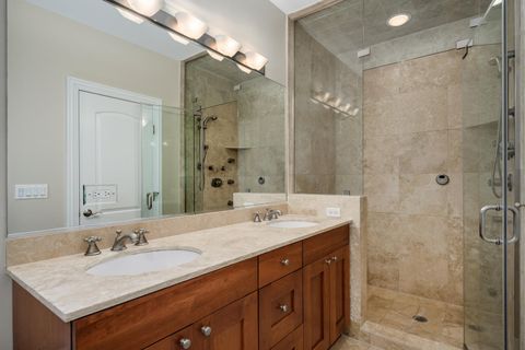 Tiny photo for 3723 N Wilton Avenue #4, Chicago, IL 60613 (MLS # 12490913)