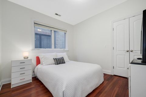 Tiny photo for 3723 N Wilton Avenue #4, Chicago, IL 60613 (MLS # 12490913)