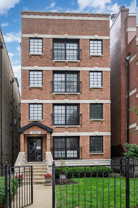 3723 N Wilton Avenue 4 Chicago IL 60613