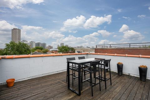 Tiny photo for 3723 N Wilton Avenue #4, Chicago, IL 60613 (MLS # 12490913)