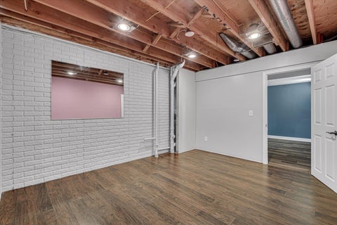 Tiny photo for 2520 Buckingham Avenue, Bettendorf, IA 52722 (MLS # 12759836)