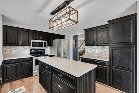 Tiny photo for 2520 Buckingham Avenue, Bettendorf, IA 52722 (MLS # 12759836)