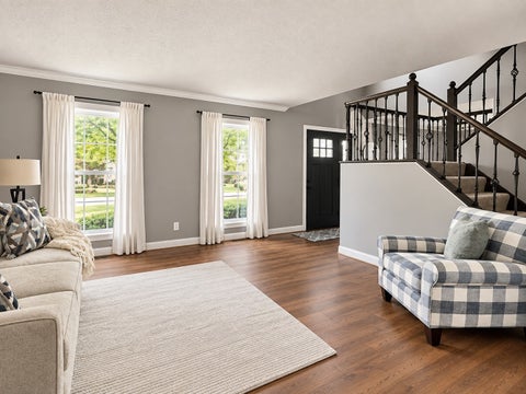 Tiny photo for 2520 Buckingham Avenue, Bettendorf, IA 52722 (MLS # 12759836)