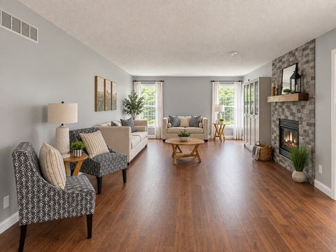 Tiny photo for 2520 Buckingham Avenue, Bettendorf, IA 52722 (MLS # 12759836)